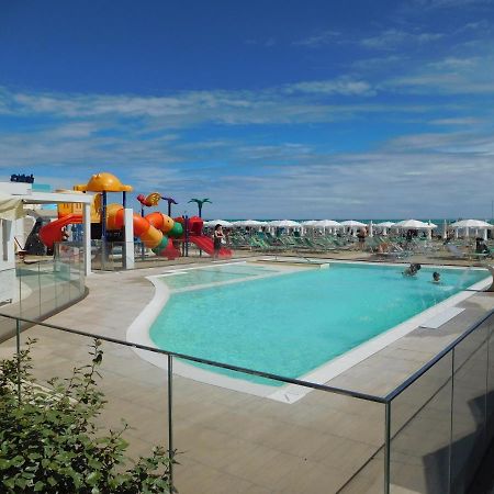 Hotel Villa Linda - Family Hotel - Nuova Costruzione Antisismica Риччоне Экстерьер фото