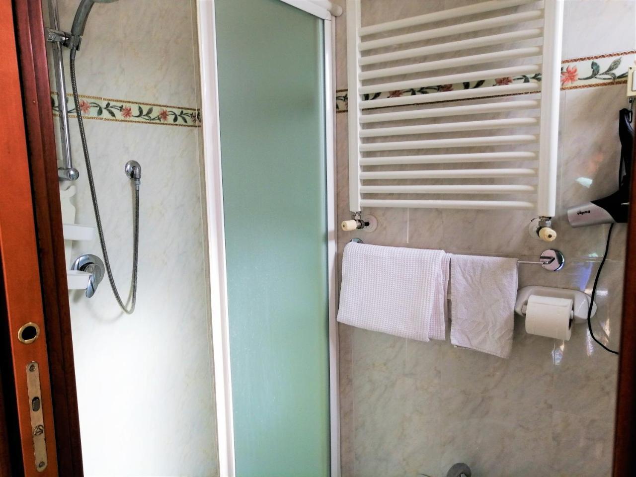 Hotel Villa Linda - Family Hotel - Nuova Costruzione Antisismica Риччоне Экстерьер фото