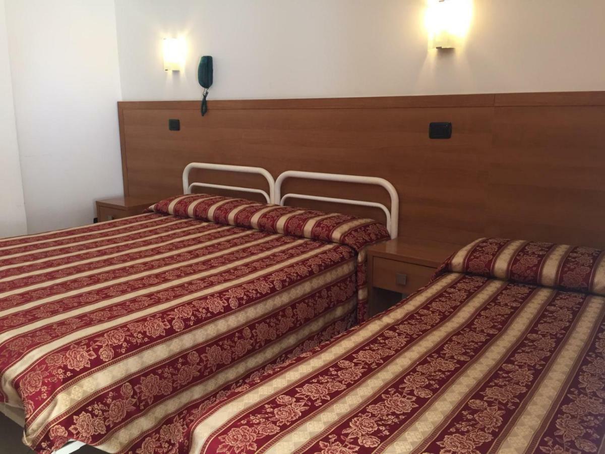 Hotel Villa Linda - Family Hotel - Nuova Costruzione Antisismica Риччоне Экстерьер фото
