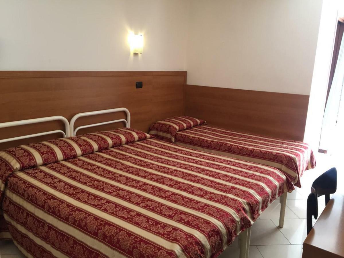 Hotel Villa Linda - Family Hotel - Nuova Costruzione Antisismica Риччоне Экстерьер фото