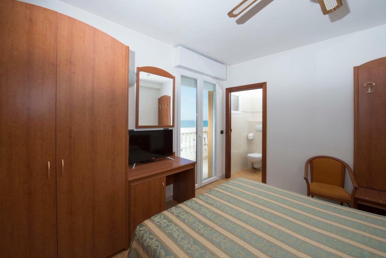 Hotel Villa Linda - Family Hotel - Nuova Costruzione Antisismica Риччоне Экстерьер фото